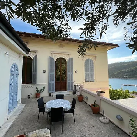 Paolo Lemon Tree Villa *