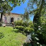 Paolo Lemon Tree Villa