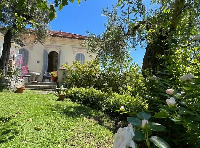 Paolo Lemon Tree Villa